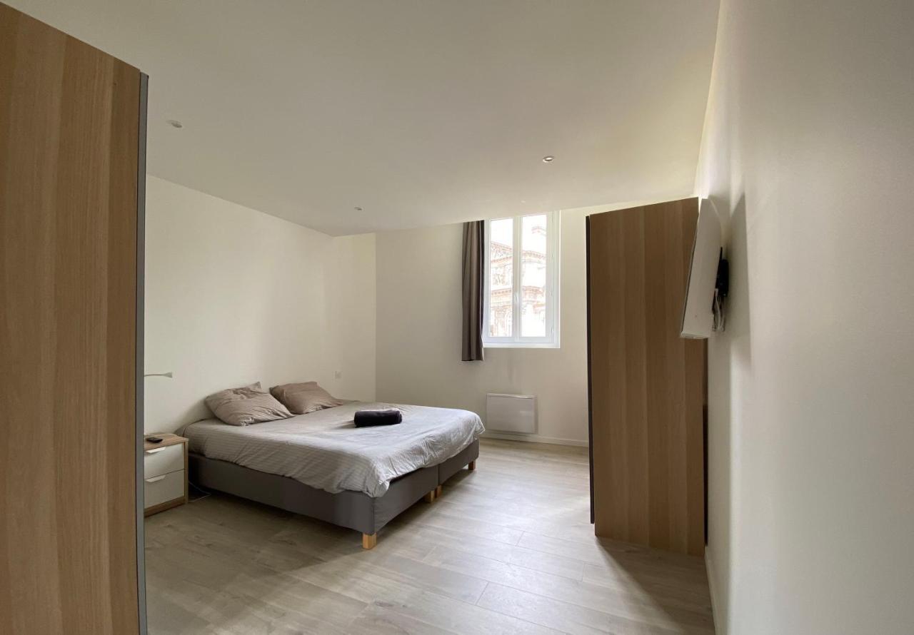 Tour D'Auvergne - Appartements En Plein Centre Ville, Proche De La Cathedrale Et De La Place De Jaude Clermont-Ferrand Exteriér fotografie