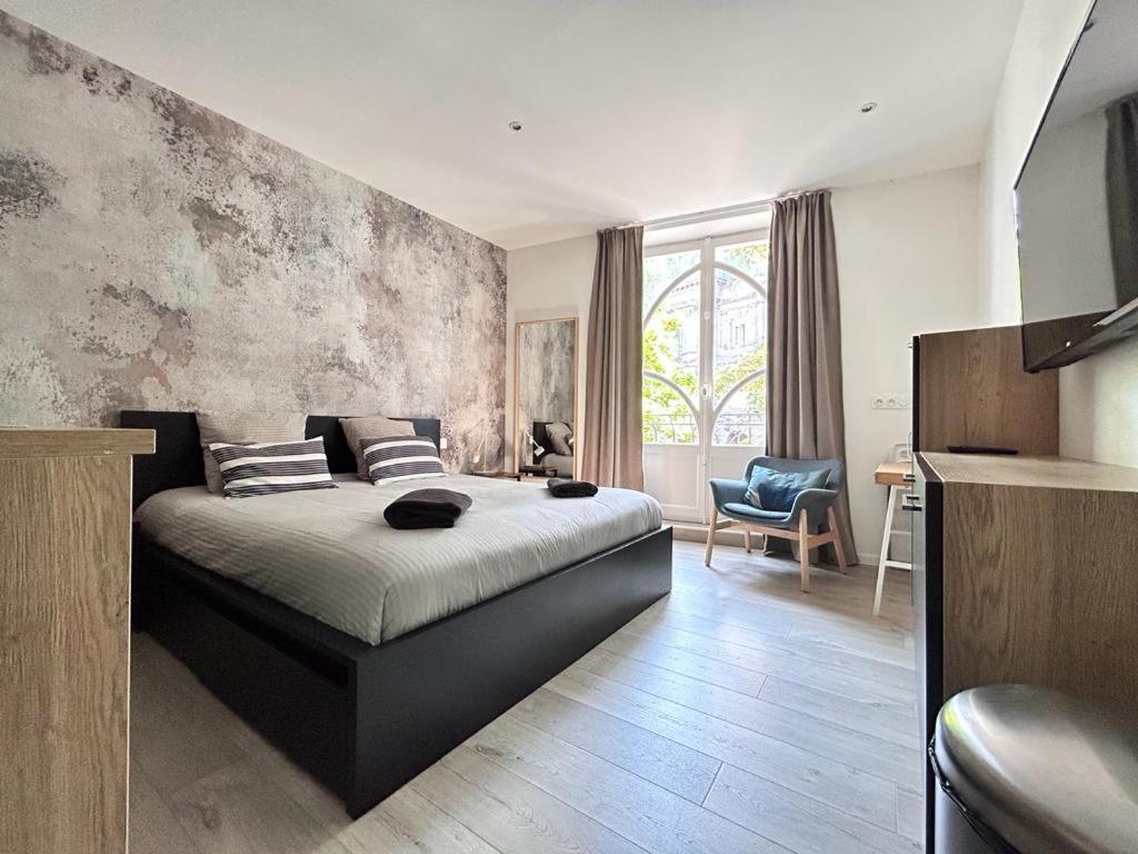 Tour D'Auvergne - Appartements En Plein Centre Ville, Proche De La Cathedrale Et De La Place De Jaude Clermont-Ferrand Exteriér fotografie