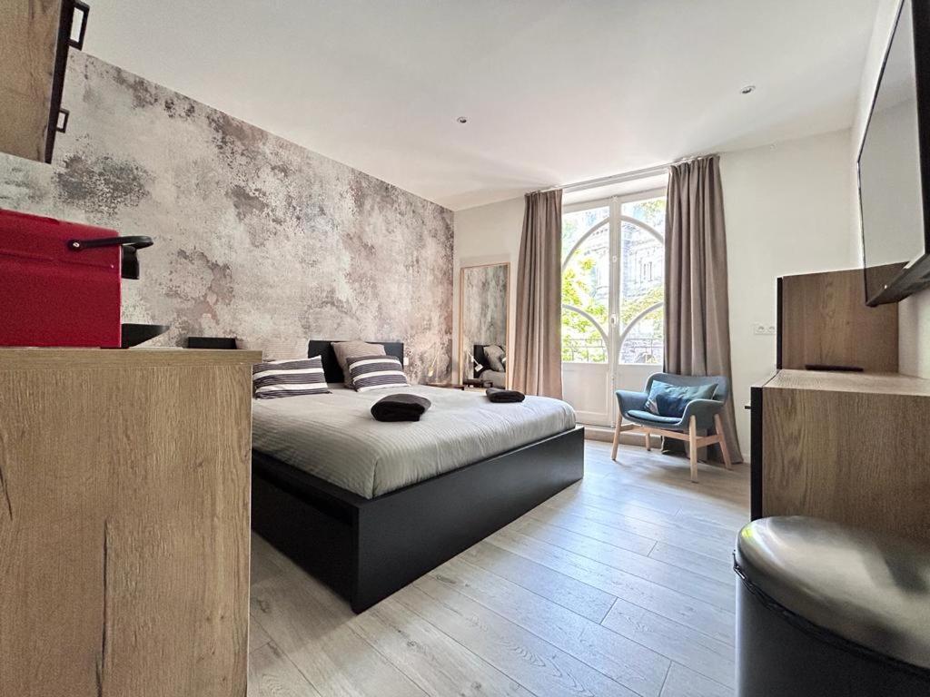 Tour D'Auvergne - Appartements En Plein Centre Ville, Proche De La Cathedrale Et De La Place De Jaude Clermont-Ferrand Exteriér fotografie