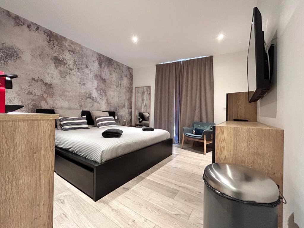 Tour D'Auvergne - Appartements En Plein Centre Ville, Proche De La Cathedrale Et De La Place De Jaude Clermont-Ferrand Exteriér fotografie